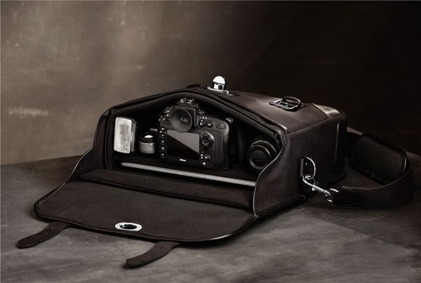 Hawkesmill-Bond-Street-Camera-Bag-Interior
