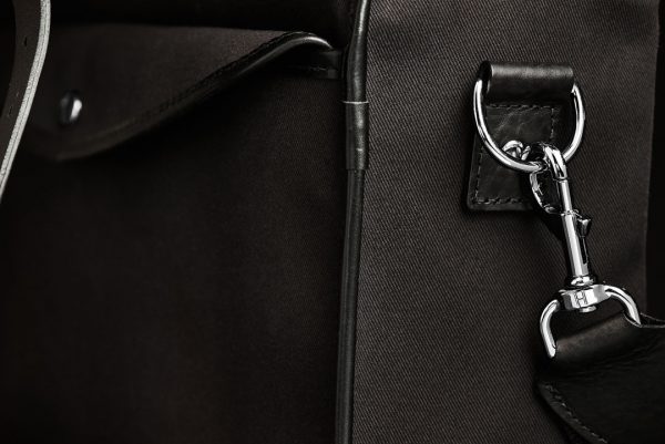 Hawkesmill-Bond-Street-Camera-Bag-Trigger-Hook
