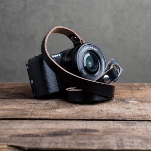 Hawkesmill-Kensington-Leather-Camera-Strap-Black-Rivet-Sony-1