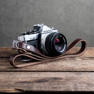 Hawkesmill-Kensington-Leather-Camera-Strap-Brown-Rivet-Olympus-2