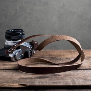 Hawkesmill-Kensington-Leather-Camera-Strap-Brown-Rivet-Olympus-6