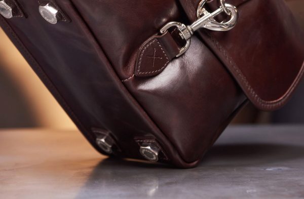 Hawkesmill-Small-Regent-Street-Camera-Bag-Feet
