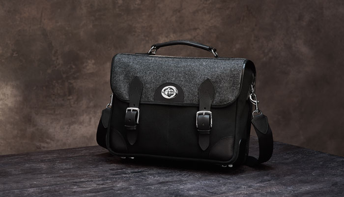 Hawkesmill-Sloane-Street-Camera-Messenger-Bag-Header-Blog