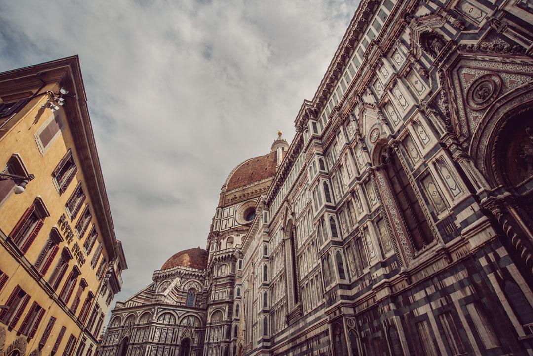 Nikon-D750-Leather-Camera-Wrist-Strap-Florence-Italy