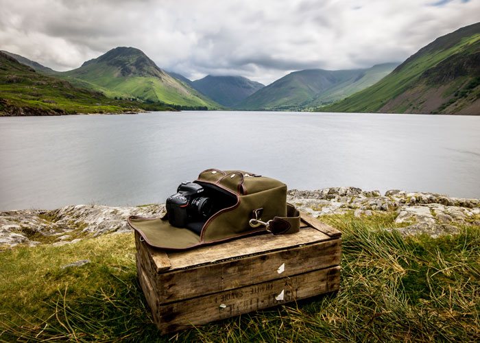 Hawkesmill-Lake-District-Small-Jermyn-Street-Camera-Bag-Nikon-D750