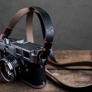 Hawkesmill-Kensington-Leather-Camera-Strap-Black-Stitched-Leica-M3-3