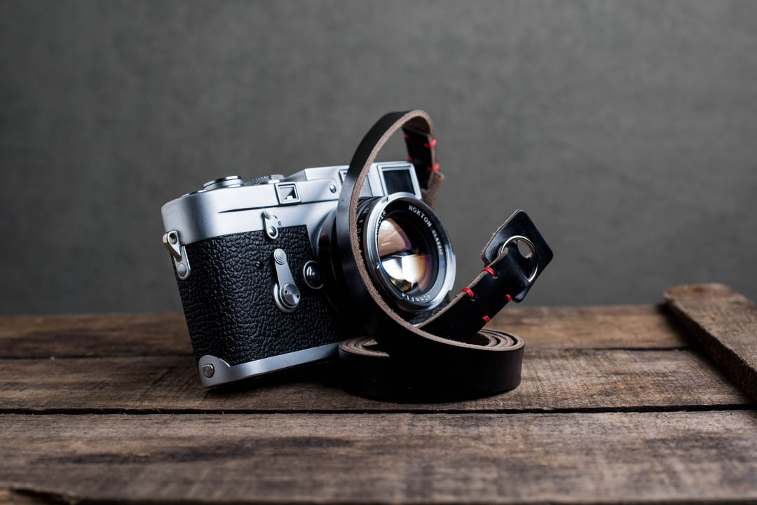 Hawkesmill-Kensington-Leather-Camera-Strap-Black-Stitched-Leica-M3-5