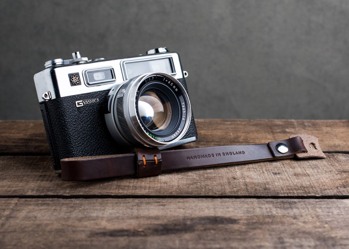 Hawkesmill-Brown-Oxford-Leather-Camera-Wrist-Strap-Rivet-Yashica-Blog