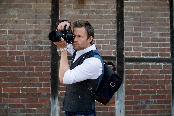 Hawkesmill-Revised-Camera-Messenger-Bag-Monmouth-Street-Nikon-Shooting